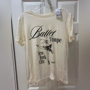 Zoe + Liv Ballet Troupe NYC graphic tee size Small